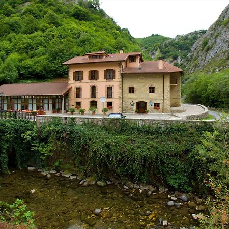 Ponga La Casona De Mestas المظهر الخارجي الصورة